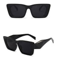 thumbnail image 3 of Lunettes à Moins de 5 $ Noires pour Femmes, Lunettes de Soleil en Gelée Rétro Simples Ovales Carrées, Lunettes de Soleil Filet Rouges, 3 of 4