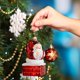 thumbnail image 5 of Adornos navideños, juego de 2 gorros navideños y bastones de carameloDecoraciones navideñasColgantes pequeños, 5 of 5