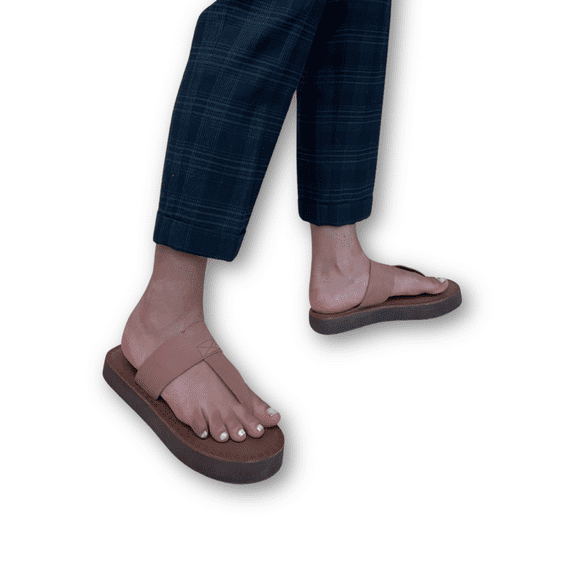 Katherine Tan leather thong sandal