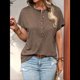 thumbnail image 4 of Tops Henley de Corta para Mujer, Cuello en V, Elegantes, Informales, Holgados, Color Marrón, Talla M, 4 of 6