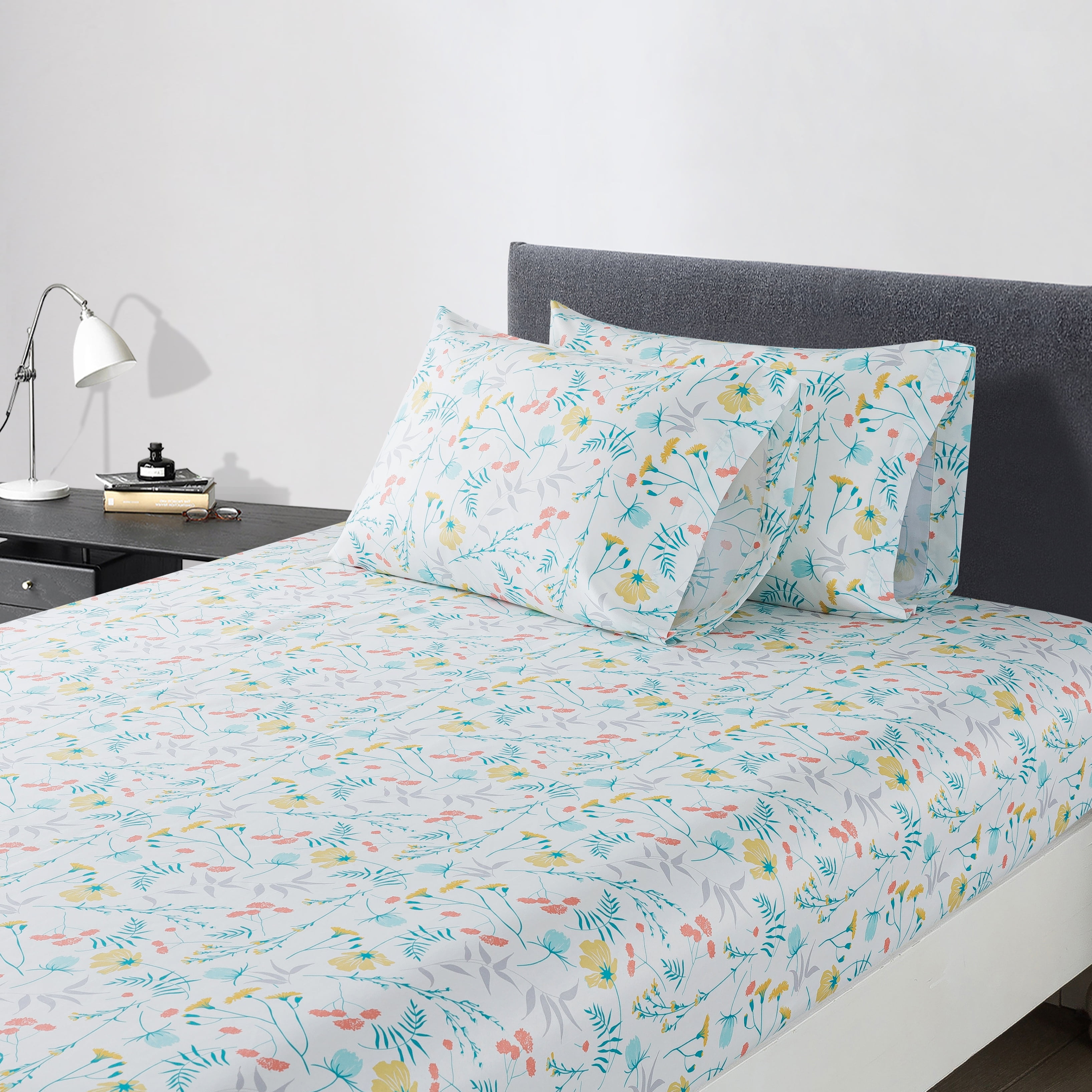 Mainstays Teal 5 Piece Bed in a Bag Comforter Set with Sheets and Plush Throw, Queen