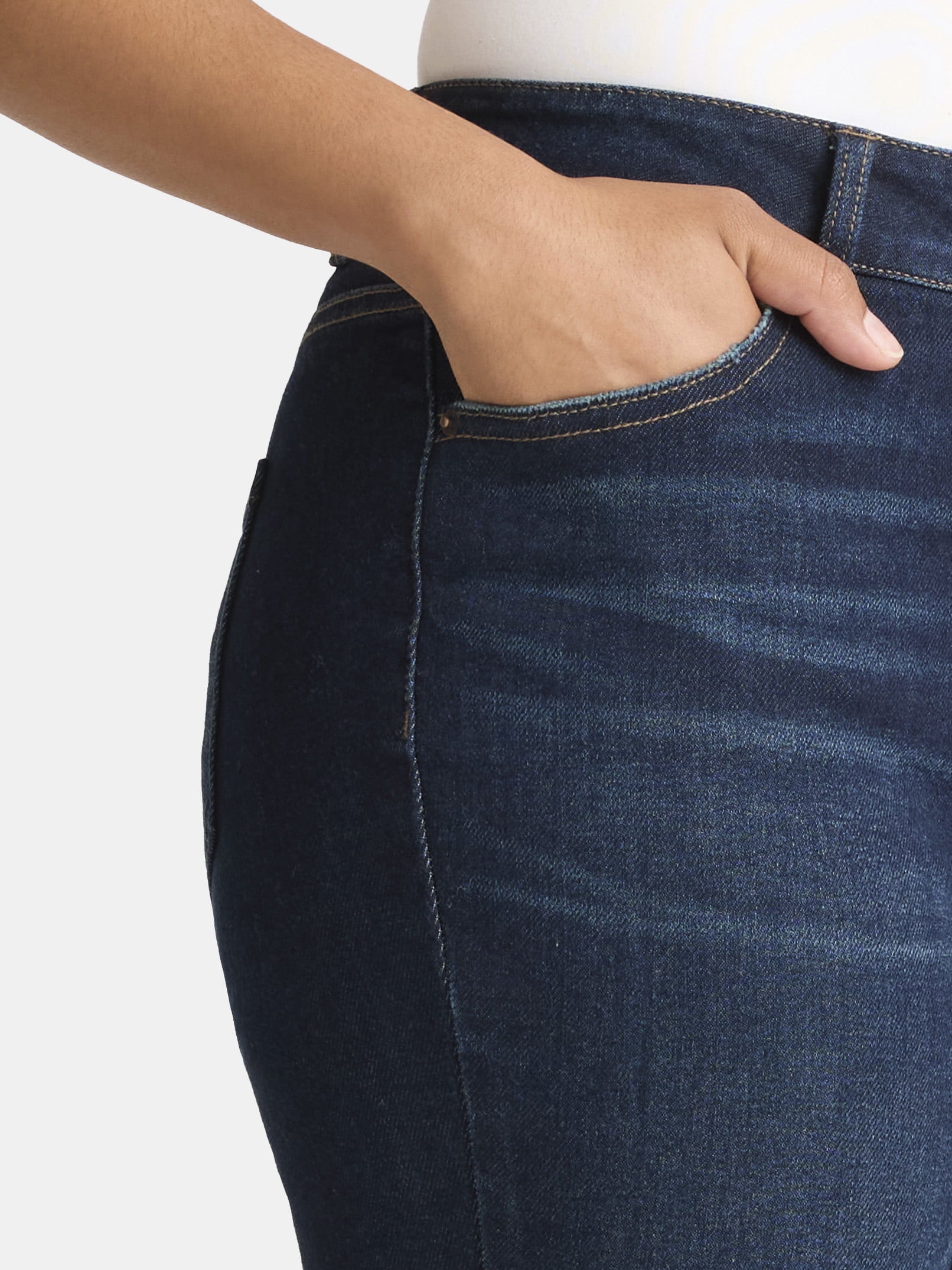 Time and Tru Women's Mid Rise Bootcut Jeans, Available in 30", 32", 34" Inseams, Sizes 0-20