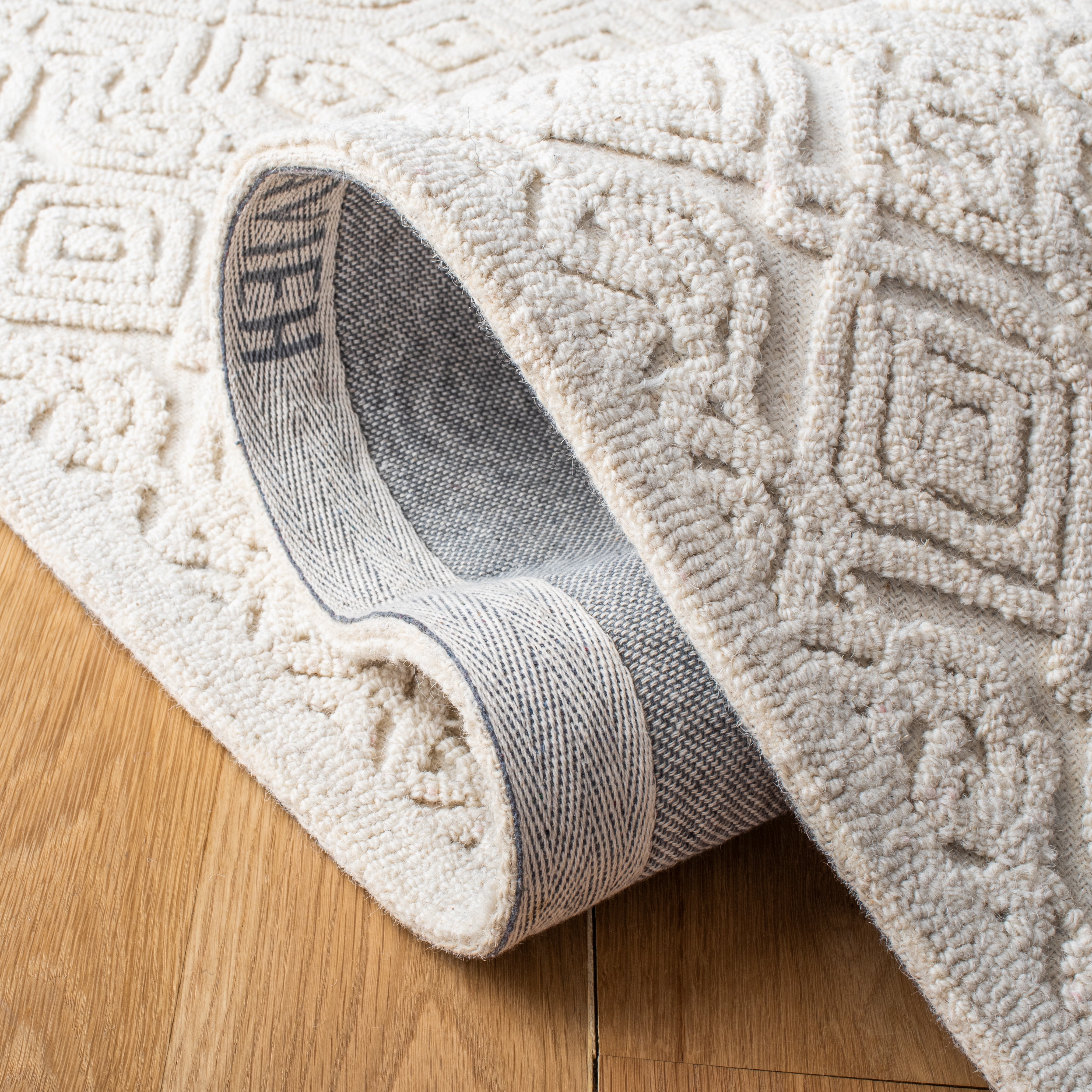 SAFAVIEH Textural Dinah Geometric Area Rug, Ivory, 9' x 12'