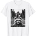 thumbnail image 1 of Camiseta de mapache asustado con pie grande y divertido mapache, 1 of 2