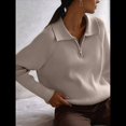 thumbnail image 4 of Suéter de Larga con Cremallera de un Cuarto para Mujer, Informal, Holgado, con Cuello en V y Punto Acanalado. Albaricoque L, 4 of 9