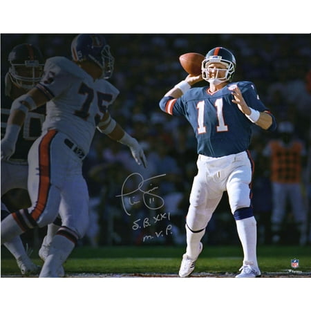 Phil Simms New York Giants Autographed 16" x 20" Super Bowl XXI vs. Broncos Photograph with "SB XXI MVP" Inscription - Fanatics Authentic Certified