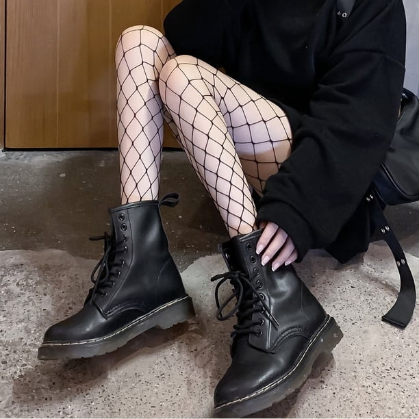Medias de rejilla medias de mujer JK letras de seda negra taladro corte arbitrario sexy pantimedias anti-gancho seda moda