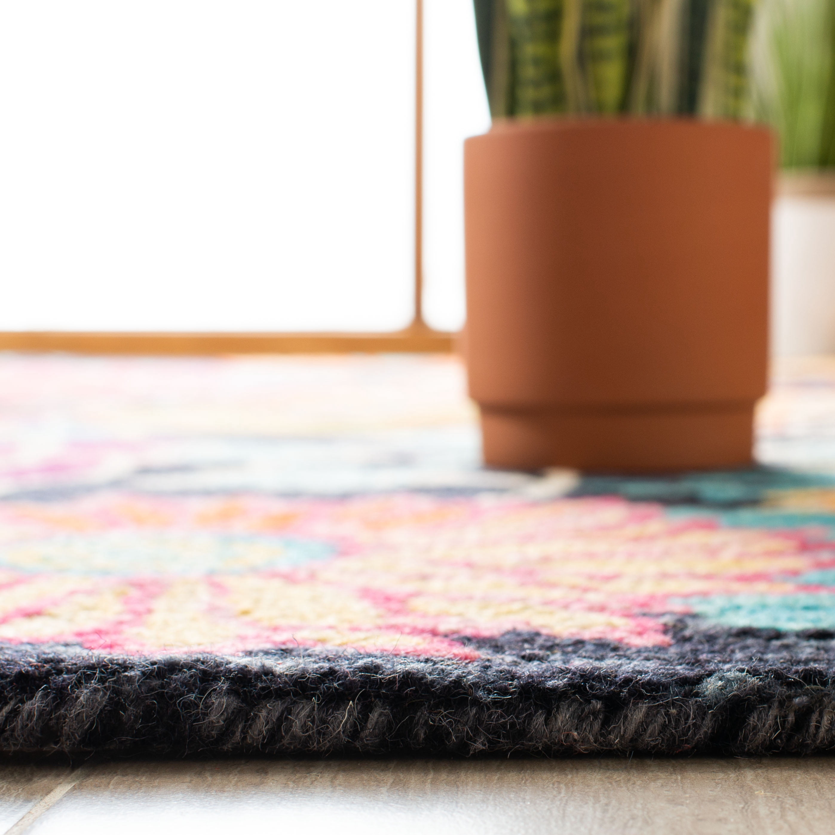SAFAVIEH Aspen Candelario Colorful Floral Wool Area Rug, Charcoal/Blue, 9' x 12'