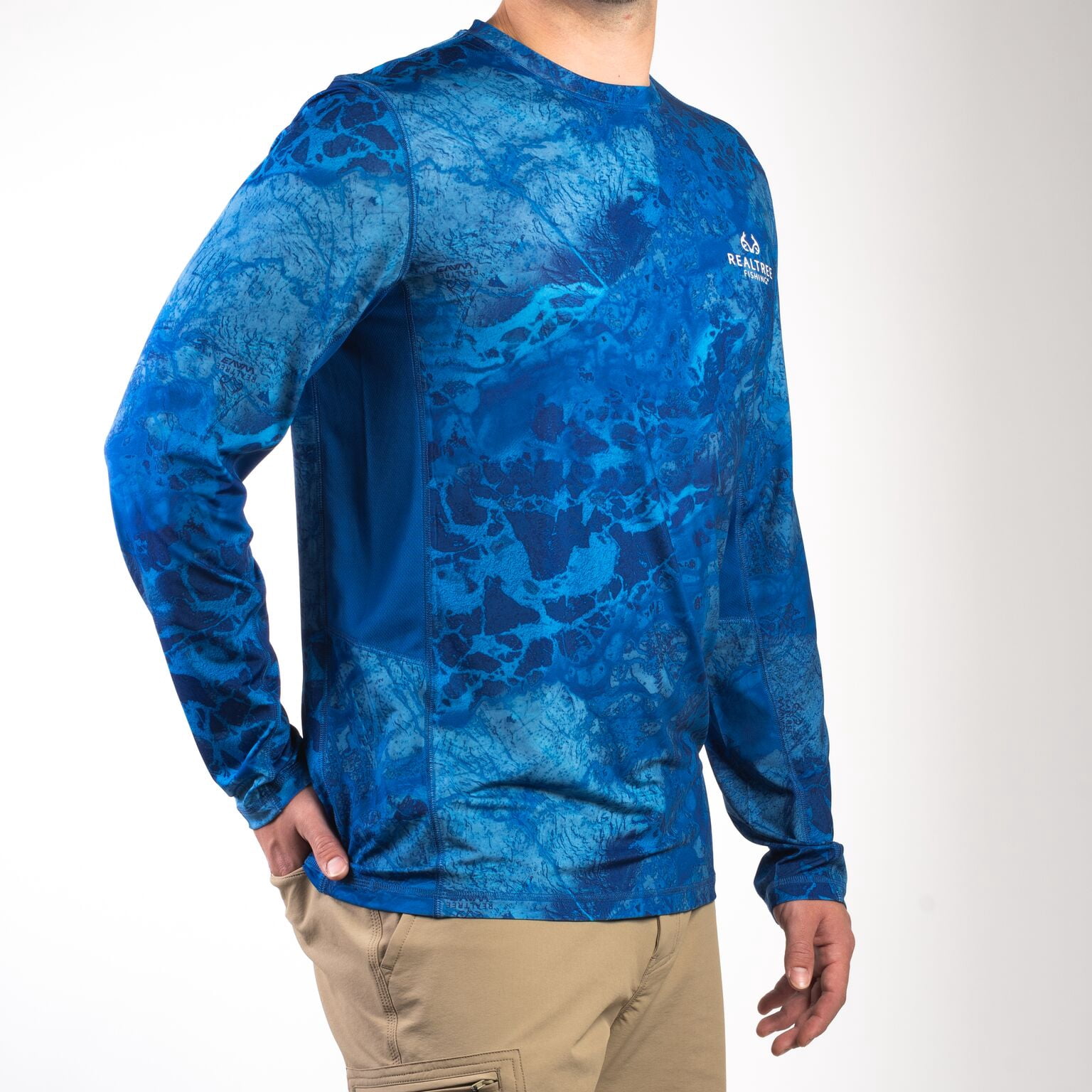 Realtree Wav3 Camo Standard Blue Long Sleeve Performance Fishing Shirt for Men