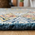 thumbnail image 4 of SAFAVIEH Micro-Loop Aleah Medallion Area Rug, Green/Blue, 5' x 5' Square, 4 of 10