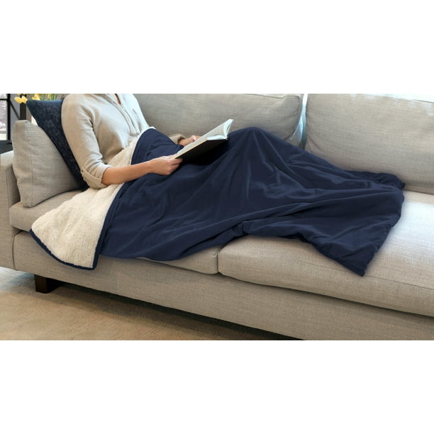 St. James Home Luxury Velvet and Sherpa Foot Pocket Throw, Vintage