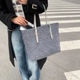thumbnail image 4 of Bolso tote de color sólido con asa de PU para mujer Bolso con asa superior de gran capacidad (gris) Tmvgtek Para estrenar, 4 of 9