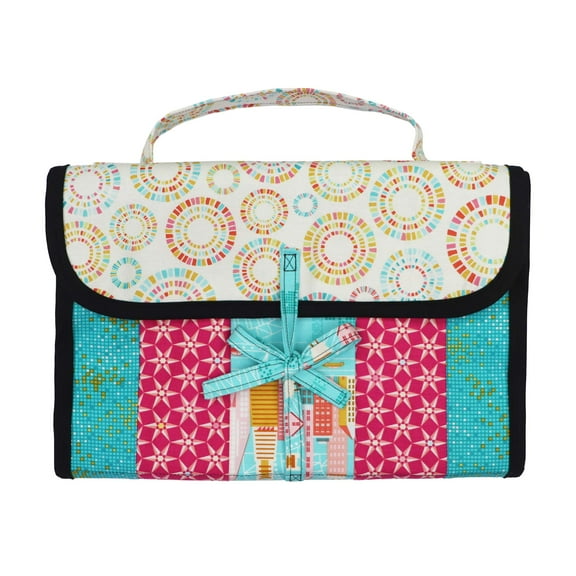 Hanging Travel Organizer Bag Quilt-As-You-Go Kit with Zippity-Do-Done Zipper