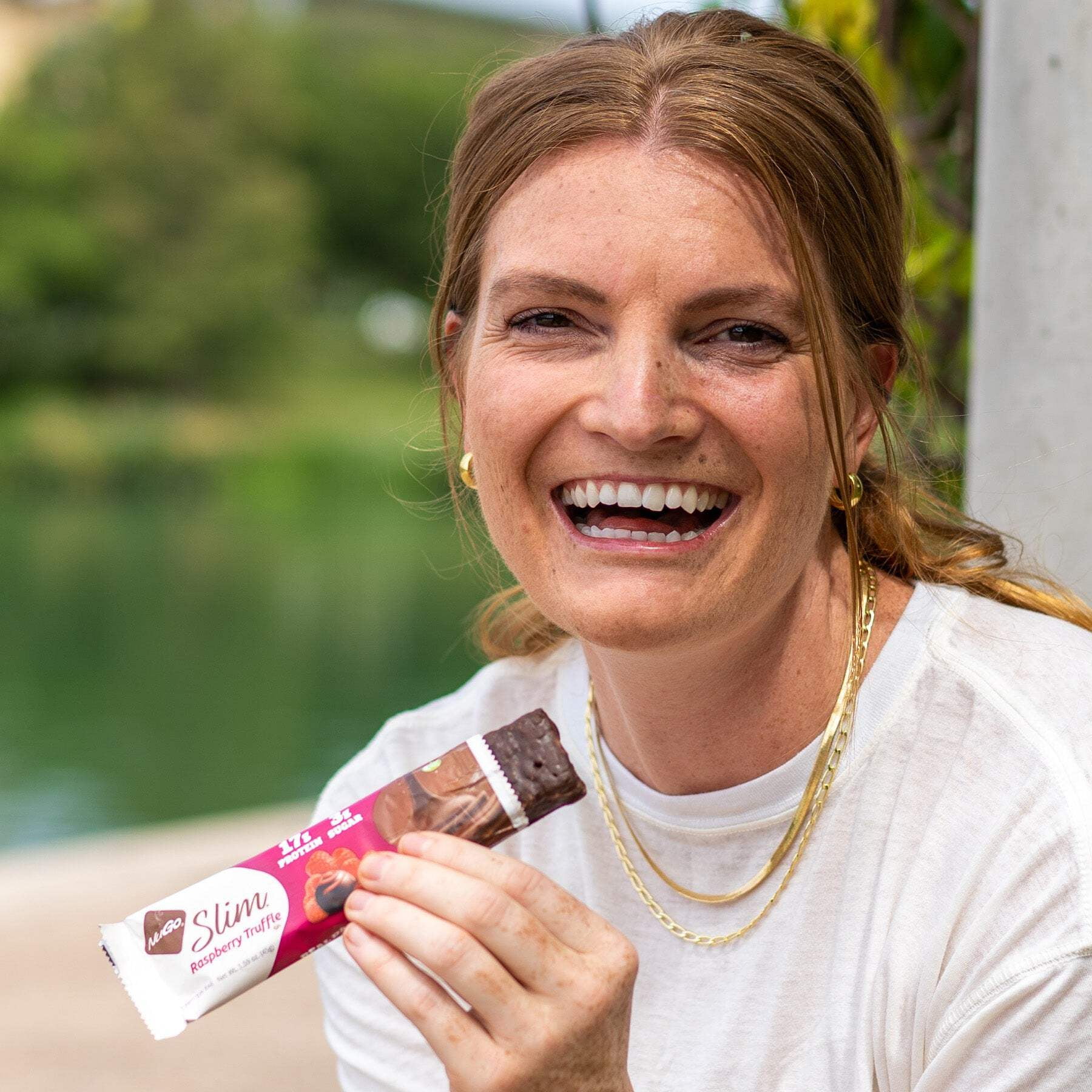 NuGo Slim Dark Chocolate Raspberry Truffle, 17g Protein, 2g Sugar, 7g Fiber, 160 Calories, Low Net Carbs, Gluten Free, 12 Count