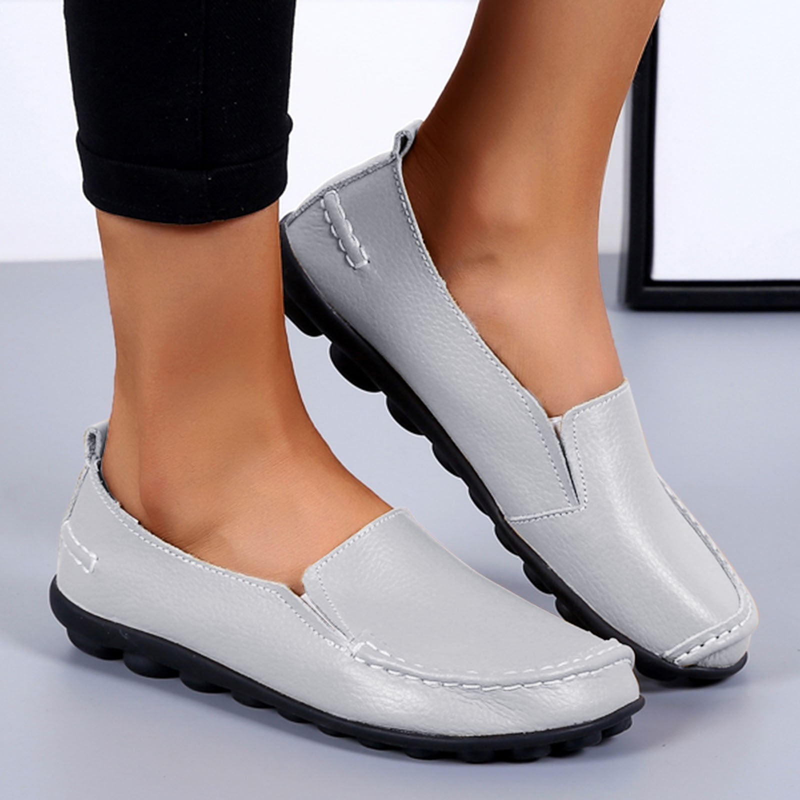 Dakaela Women's Leather Loafers Comfortable Casual Moccasins Soft Walking Driving Slip on Flat Shoes