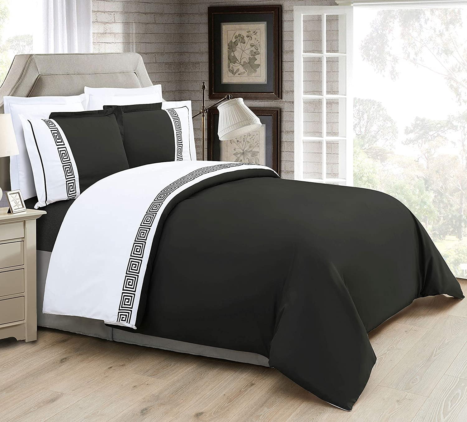 Elegant Comfort 3-Piece Greek Pattern Duvet Cover Set, Egyptian Quality, Hotel Collection, King, Black