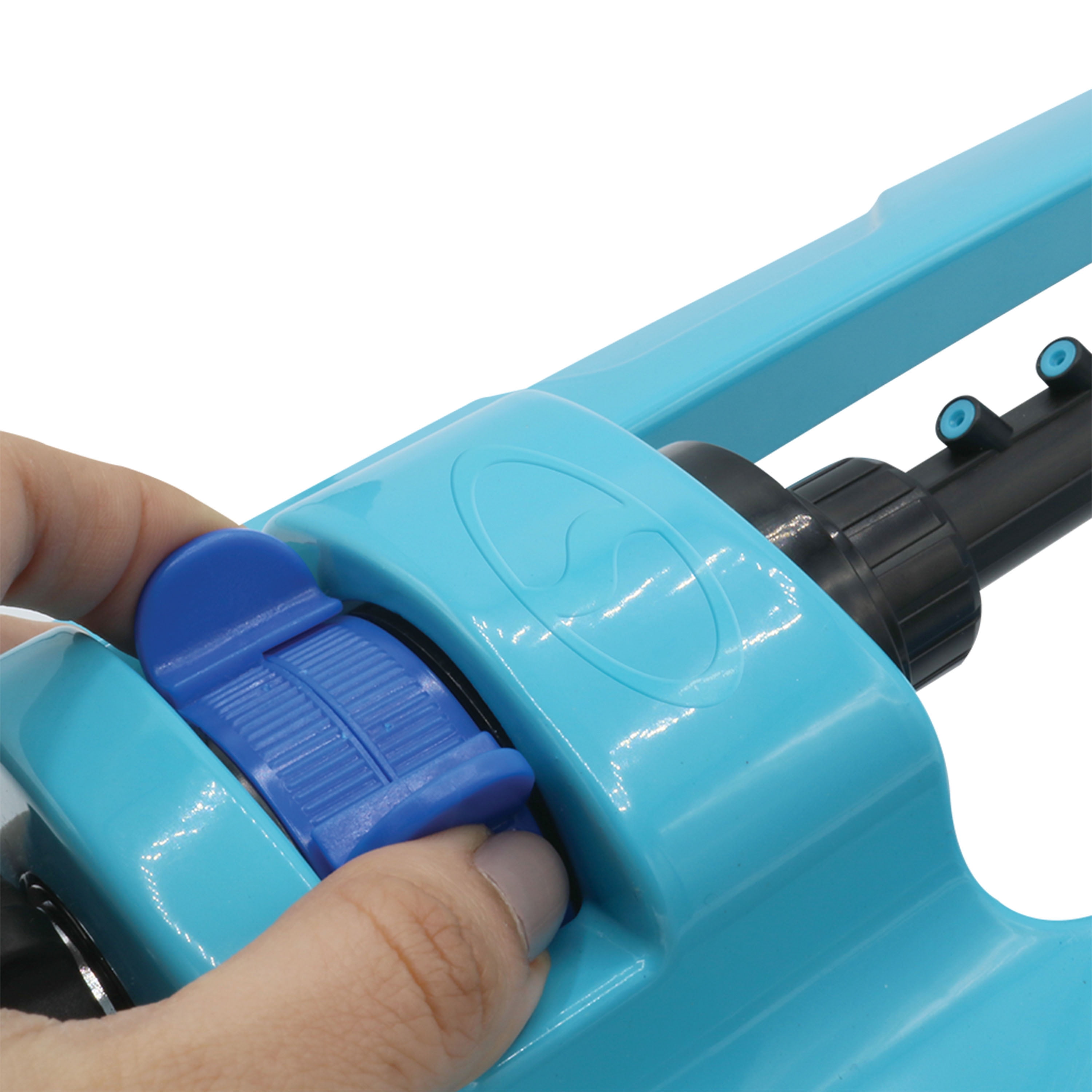 Aqua Joe Metal Base Oscillating Sprinkler, Adjustable Spray Aqua Joe Metal Base Oscillating Sprinkler, Adjustable Spray