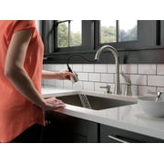 Delta Kate Single Handle Pull-Down Kitchen Faucet in Stainless 16970-SSSD-DST