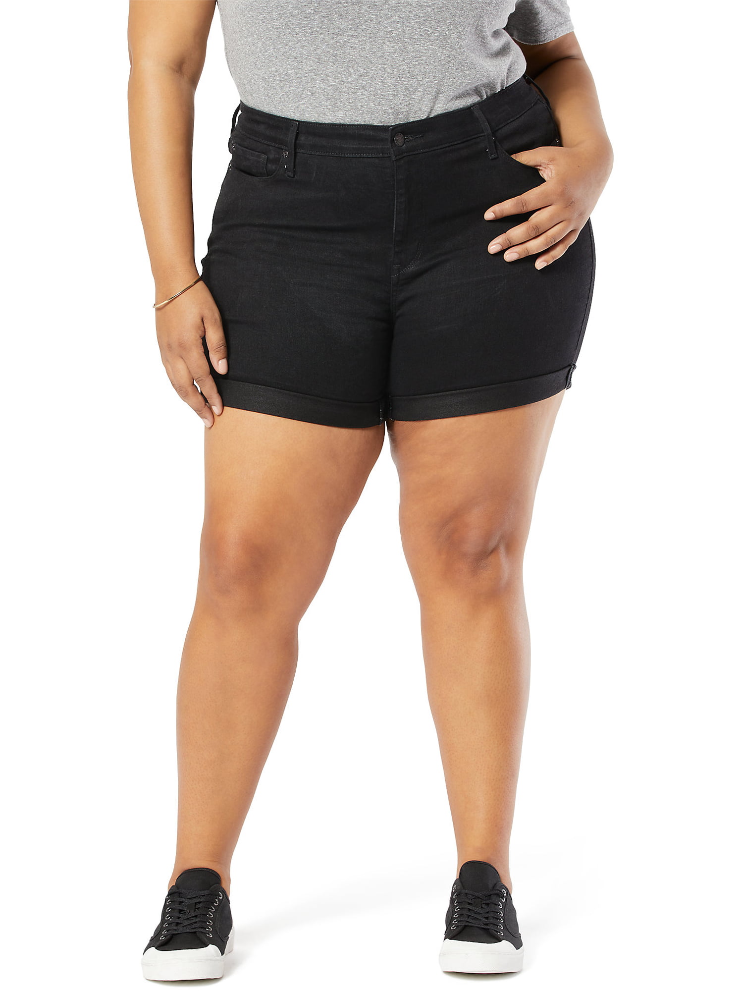 Signature By Levi Strauss & Co Women's Plus Size Mid Rise 5-inch Cuffed  Shorts 