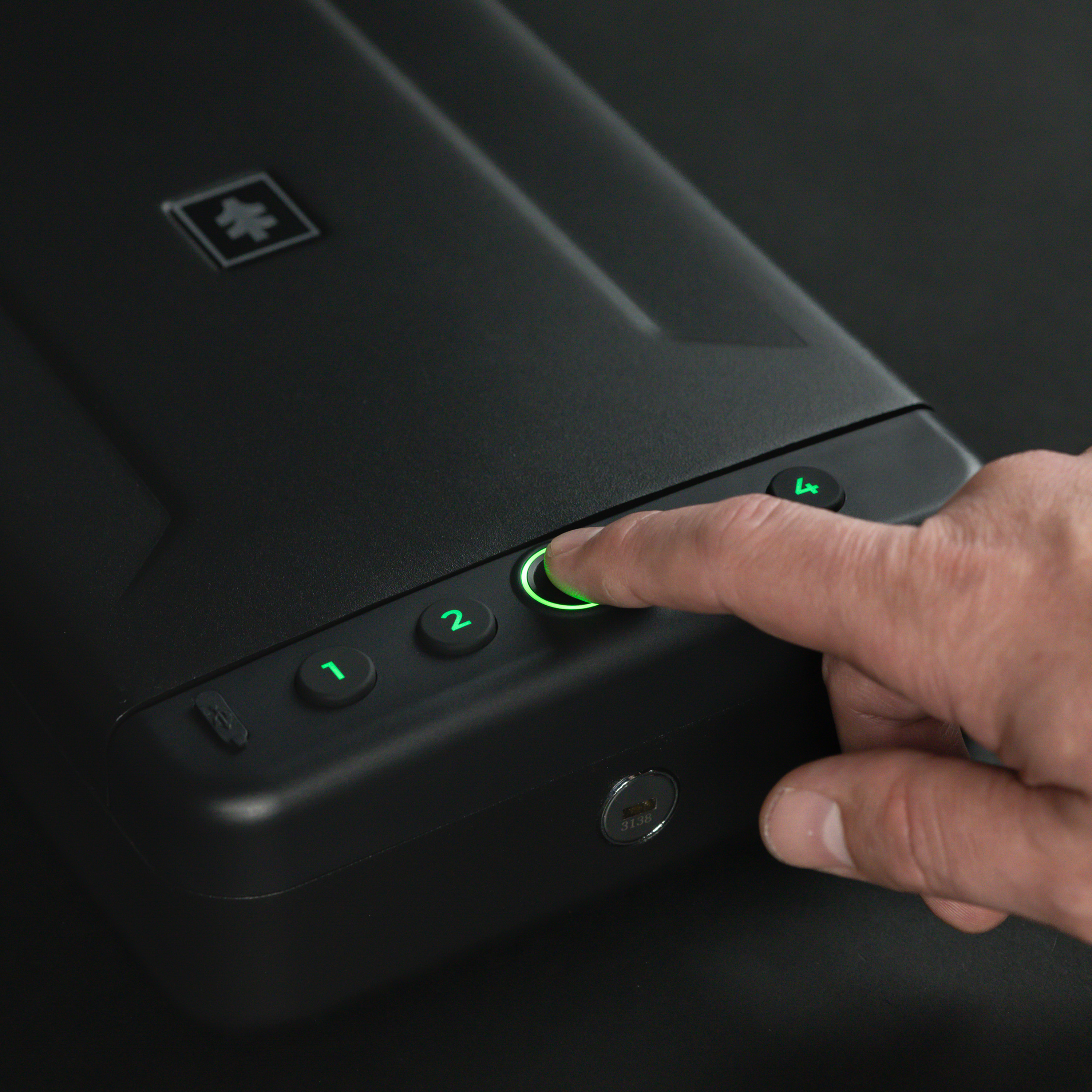 Swiss Tech Wächter 100 Biometric Safe with Fingerprint Lock photo 6
