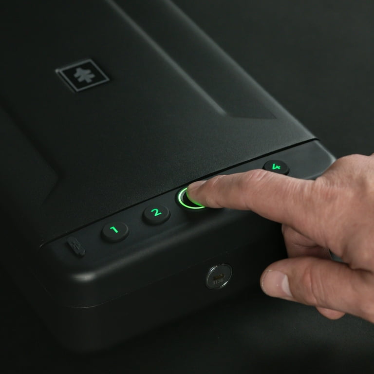 Swiss Tech Wächter 100 Portable Biometric Safe with Fingerprint