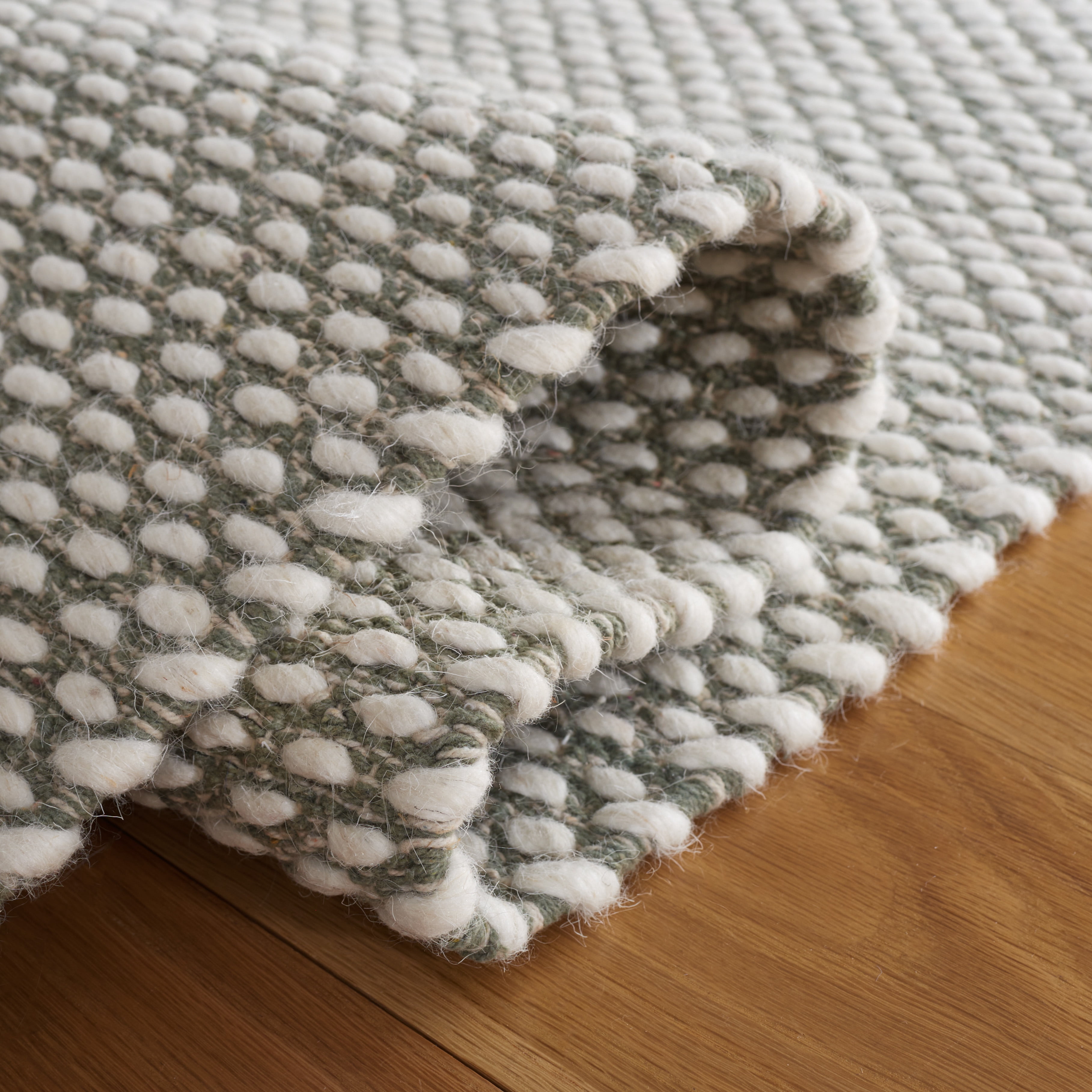SAFAVIEH Vermont York Solid Area Rug, Green, 4' x 6'