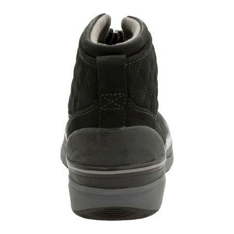 Clarks women's muckers hotsell swale snow boot