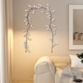 thumbnail image 4 of Tallos de bayas blancas artificiales, 1,7 m, decoración navideña para el hogar, ramas de acebo para árbol de Navidad, boda, decoración navideña., 4 of 6