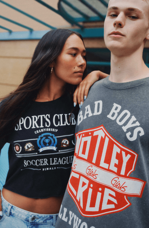 Motley Crue, Men's & Men's and Tall Mineral Wash Boxy Graphic Tee, Sizes XS–5XB & MT-4XLT