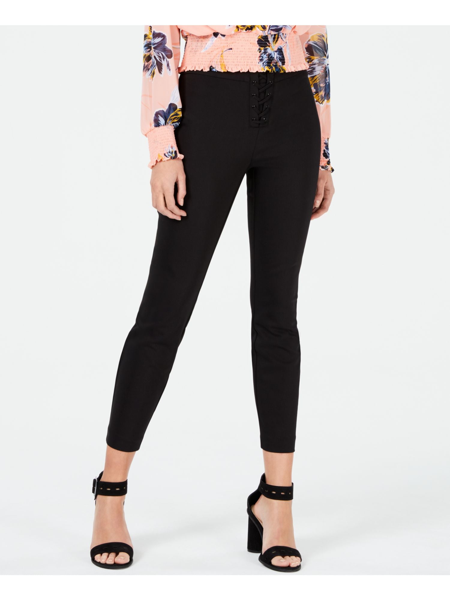 can you wear leggings while working at walmart black