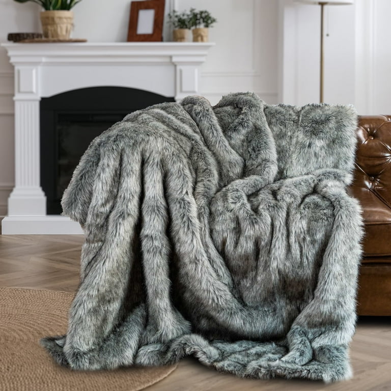 Battilo Luxury Faux Fur Blanket Extra Large Faux Fur Throw Blankets for Sofa Grey Christmas Decor 60 x80