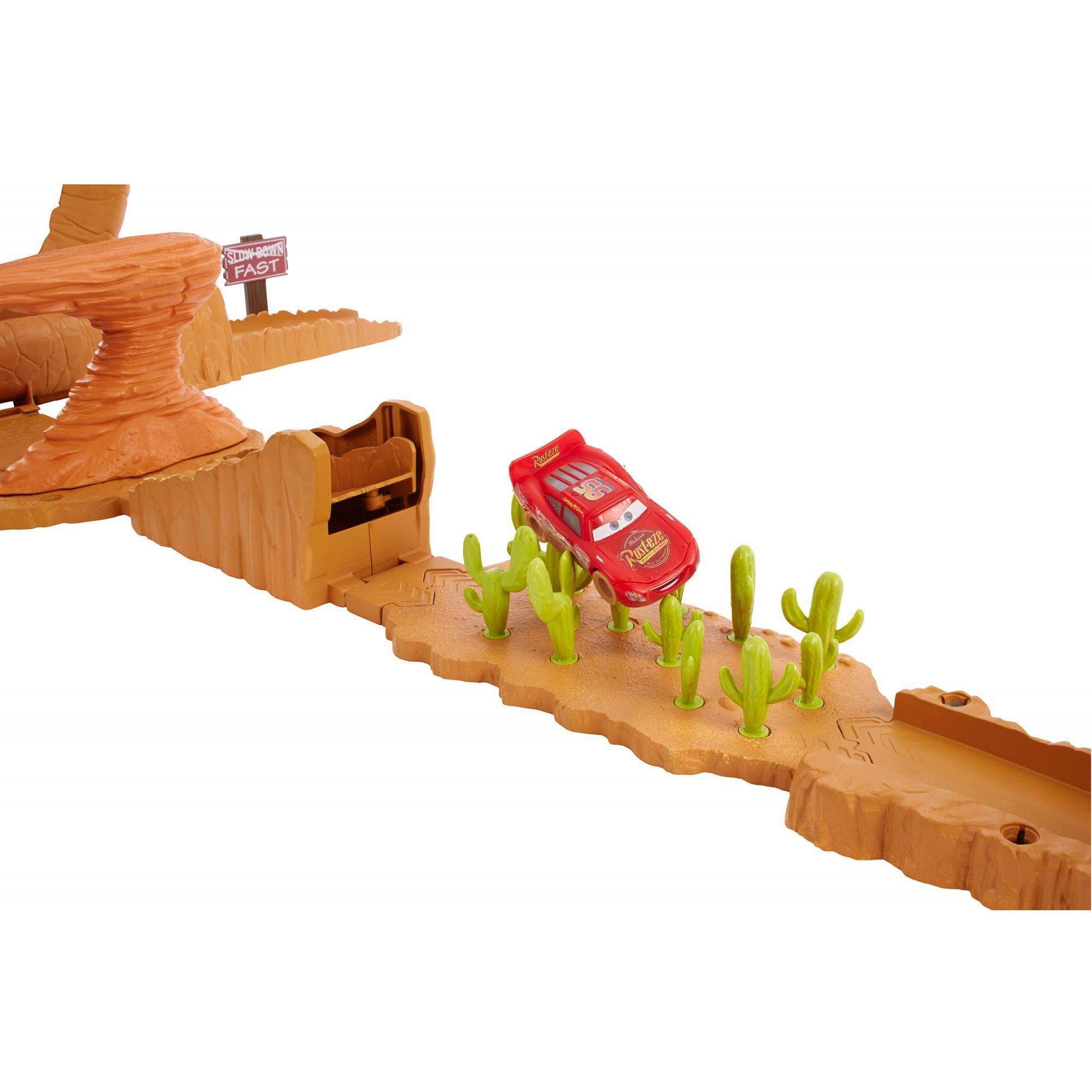 disney pixar cars 3 willy's butte transforming track set