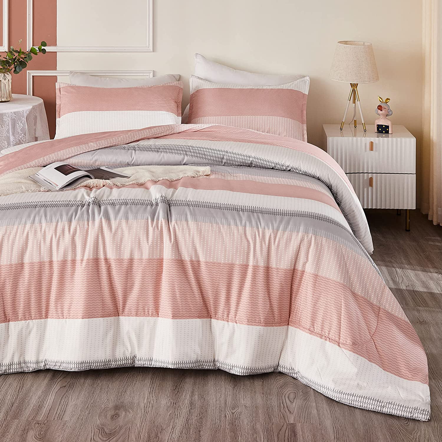 Bedbay Pink Queen Comforter Set Pink Bedding Ultra Soft Breathable 3 Pcs  Fluffy Comforter Bed Set for All Season White and Pink Reversible Aesthetic