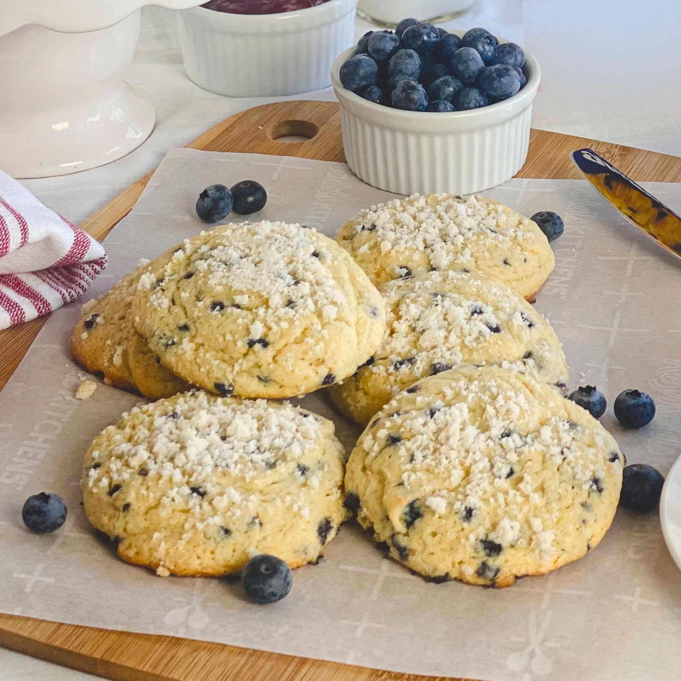 Betty Crocker Muffin Tops Mix, Blueberry, With Topping, 11.9 oz