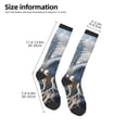 thumbnail image 2 of Fotbe Mountain White Dragon Calcetas Divertidas Estampadas para Hombre y Mujer, Calcetas de Algodón hasta la Rodilla para Caminar, Correr, Enfermería y Embarazo, 2 of 6