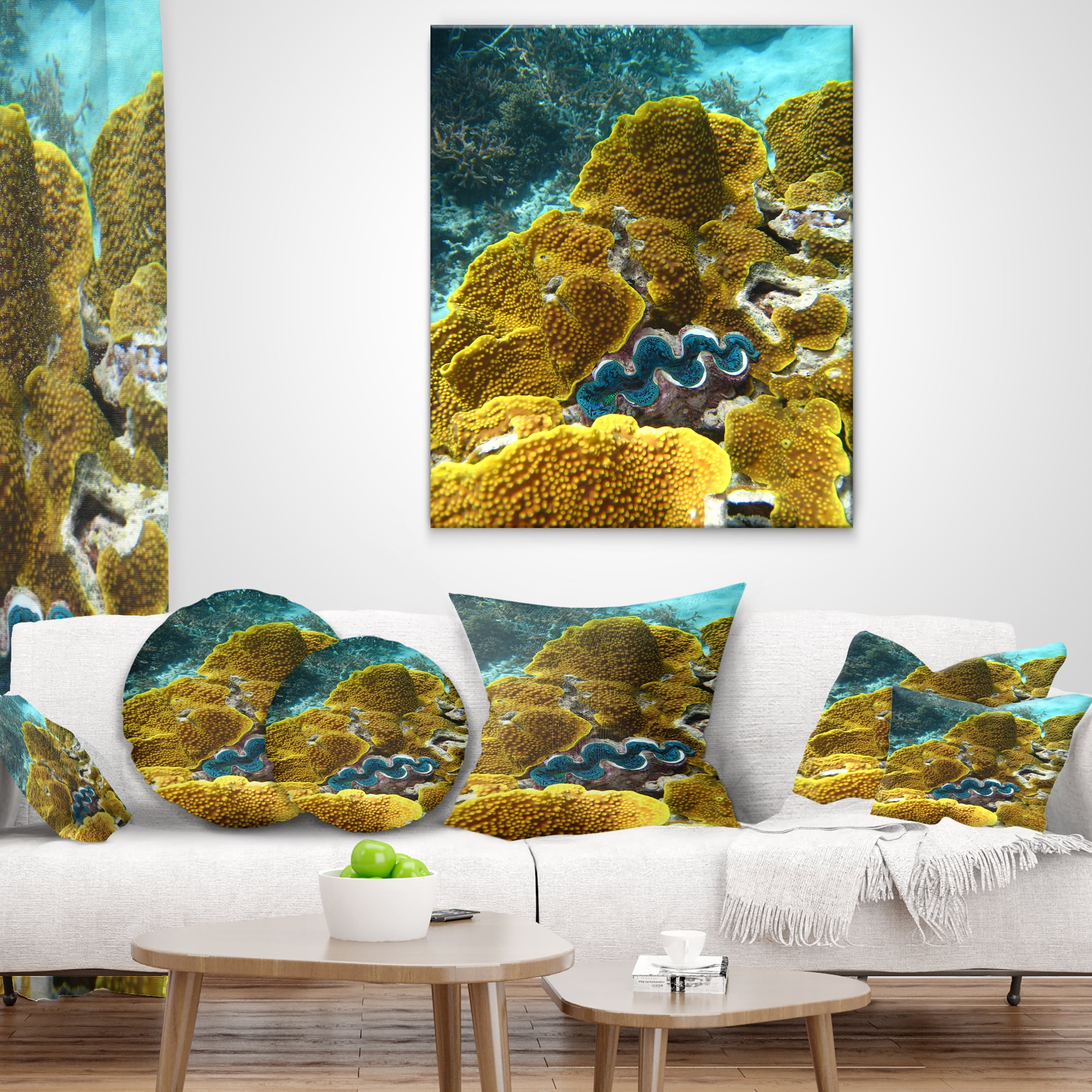 Designart Barrier Reef Underwater Scene - Seascape Throw Pillow - 16x16