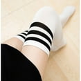 thumbnail image 4 of Medias Medias de tubo largo con rayas de tres barras Calcetines por encima de la rodilla Estilo académico Danza escénica Calcetines de algodón para mujer, 4 of 6