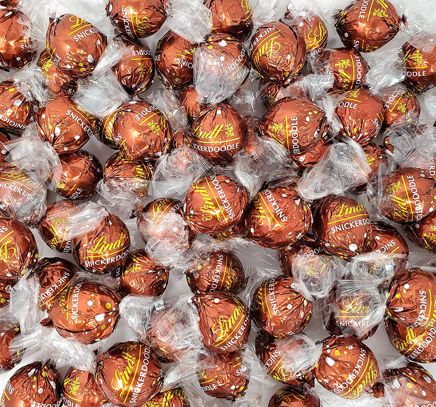 Lindt Snickerdoodle White Chocolate Truffles Candy, Bulk Bag, 2 Lbs