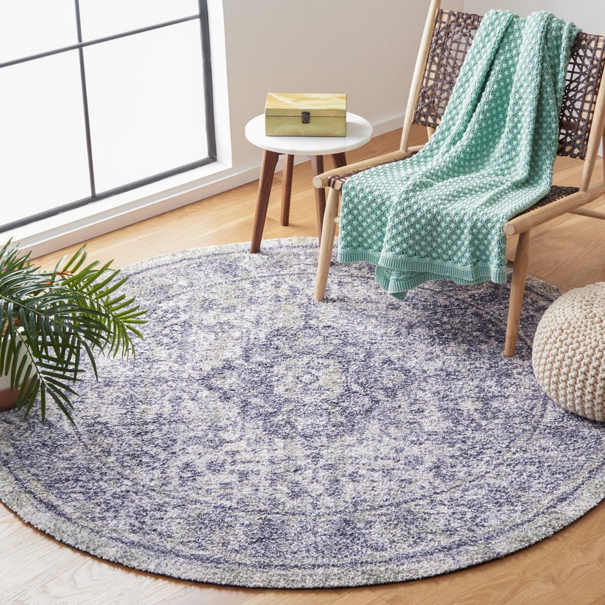 SAFAVIEH Classic Vintage Comhgham Medallion Area Rug, Navy/Sage, 6' x 6' Square