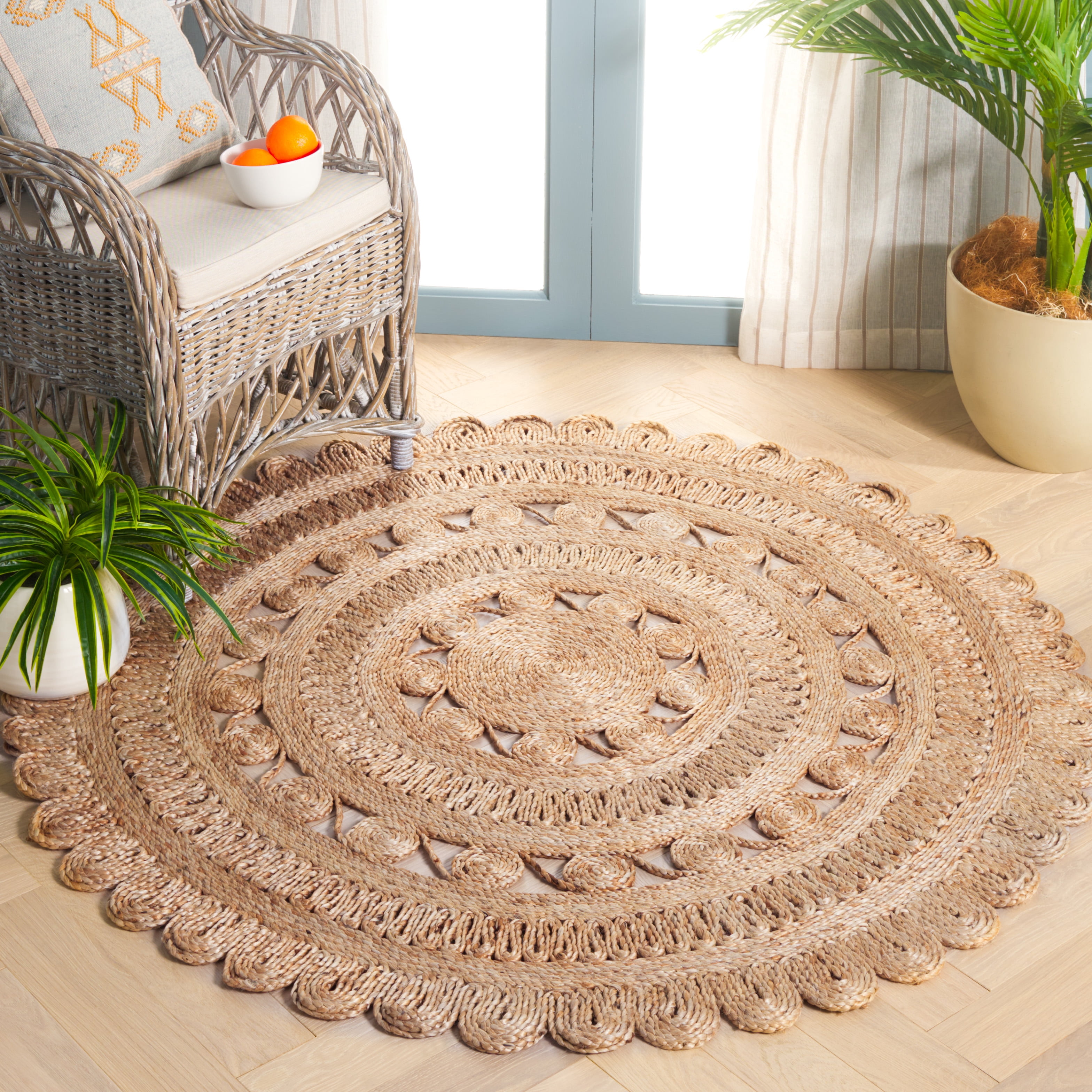 SAFAVIEH Natural Fiber Ayleen Geometric Area Rug, Natural, 4' x 4' Round