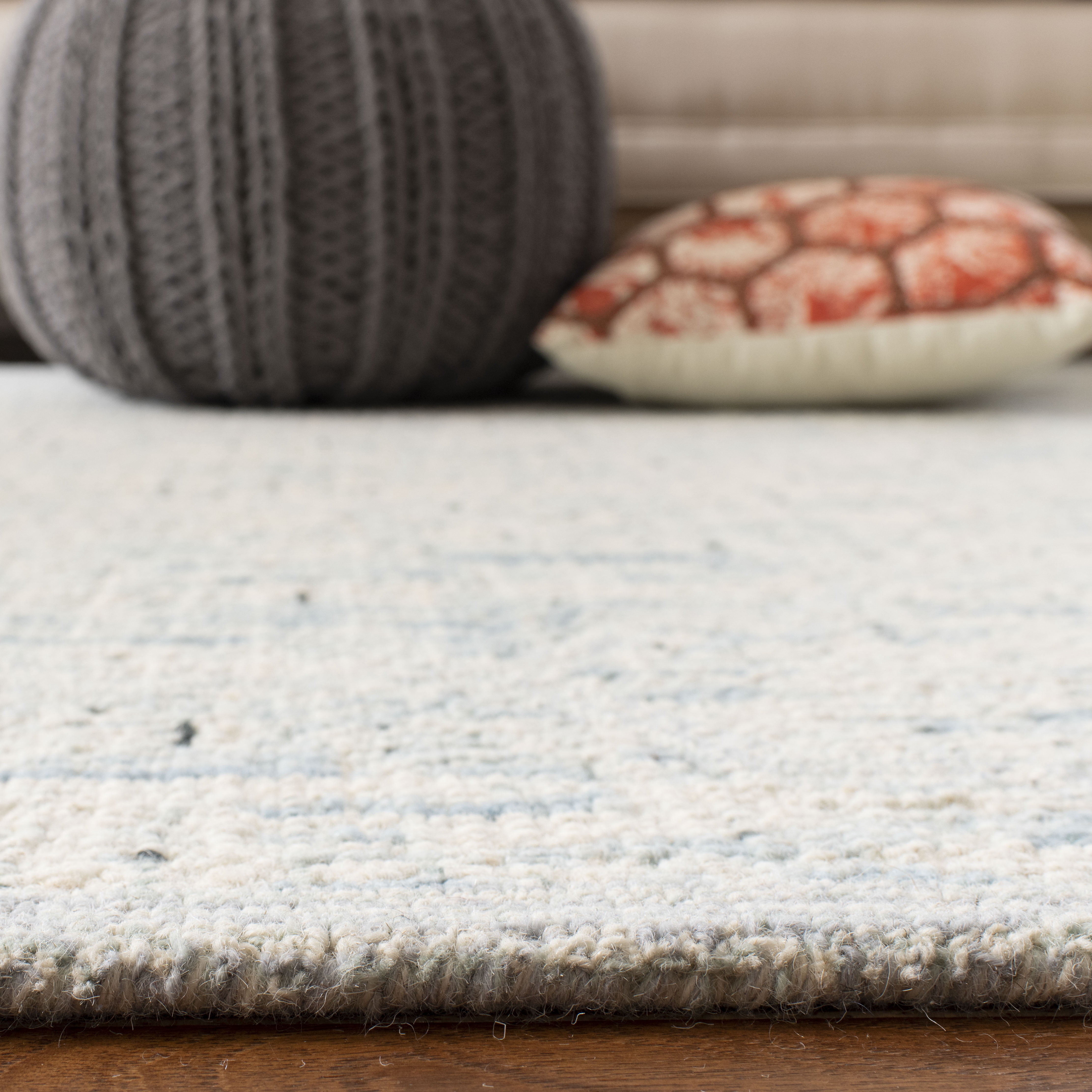 SAFAVIEH Abstract Clarette Geometric Wool Area Rug, Ivory/Turquoise, 10' x 14'