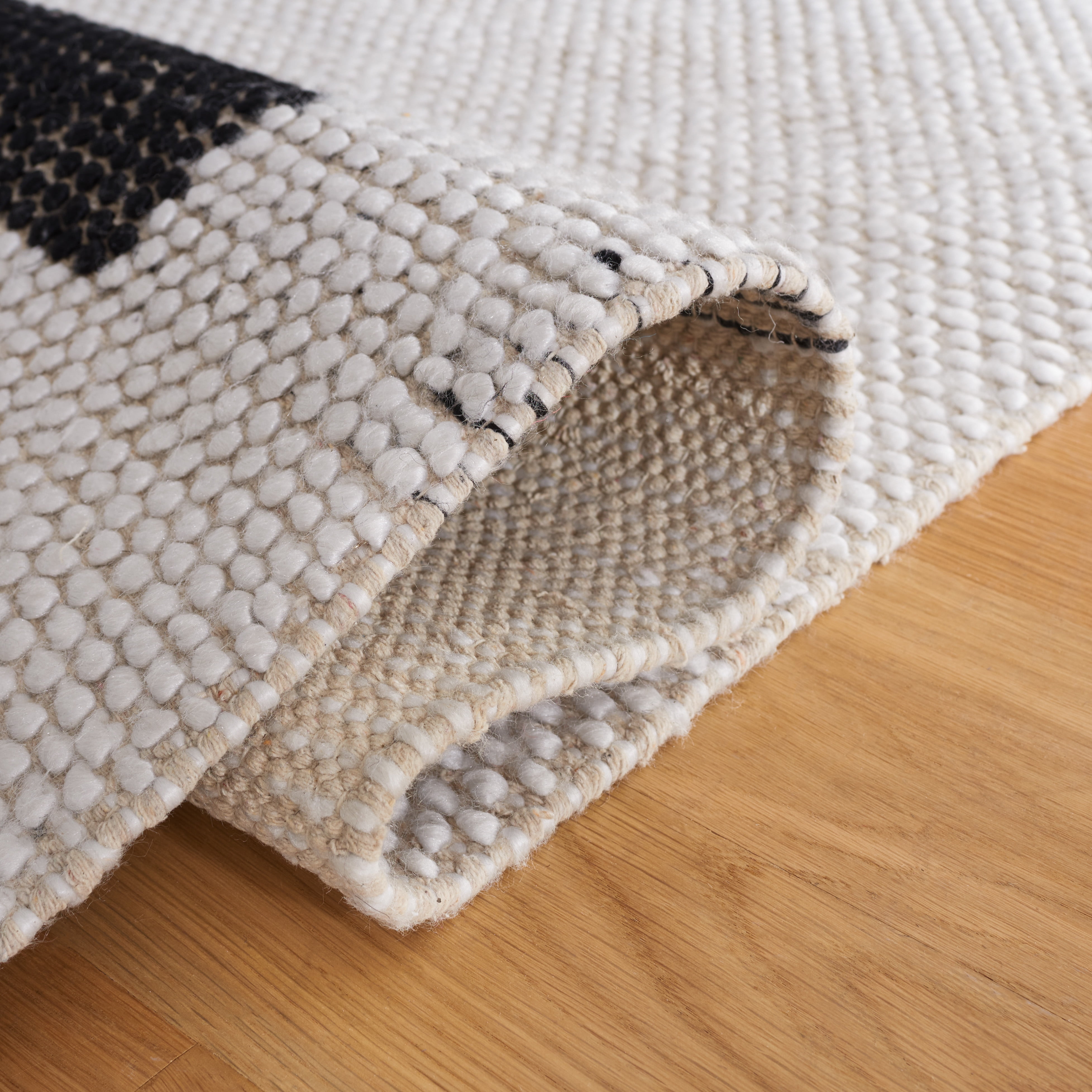 SAFAVIEH Natura Marina Striped Wool Runner Rug, Ivory/Black, 2'3" x 8'