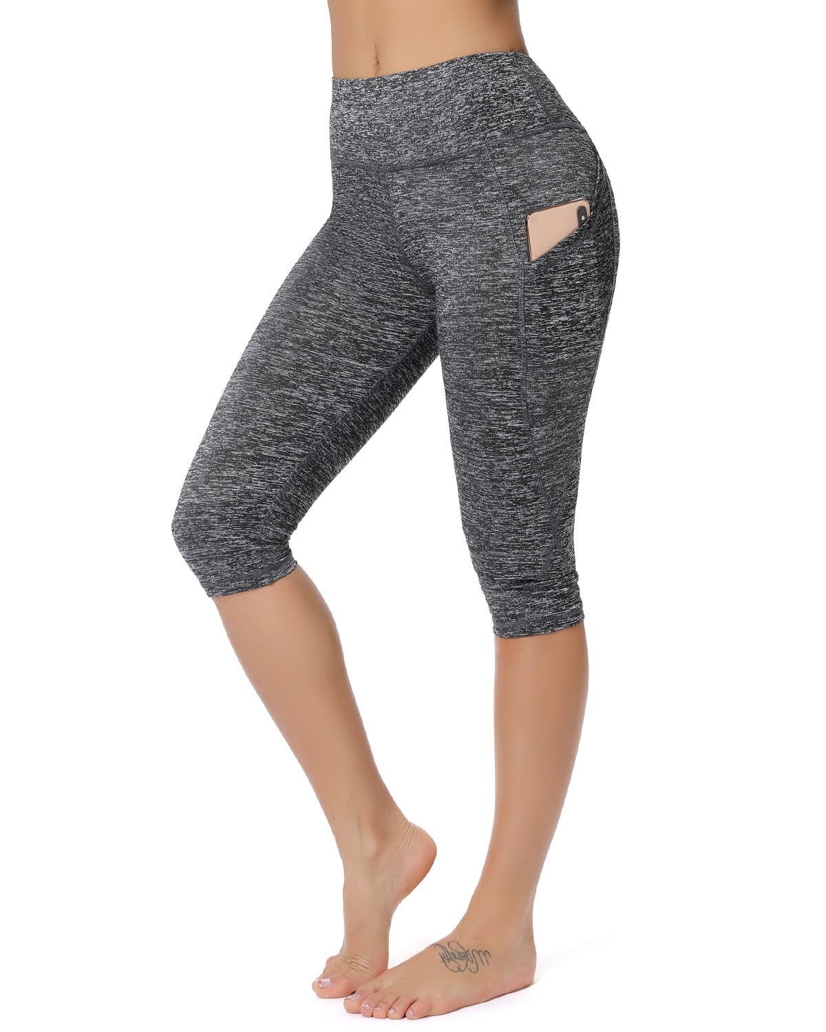 light gray yoga pants