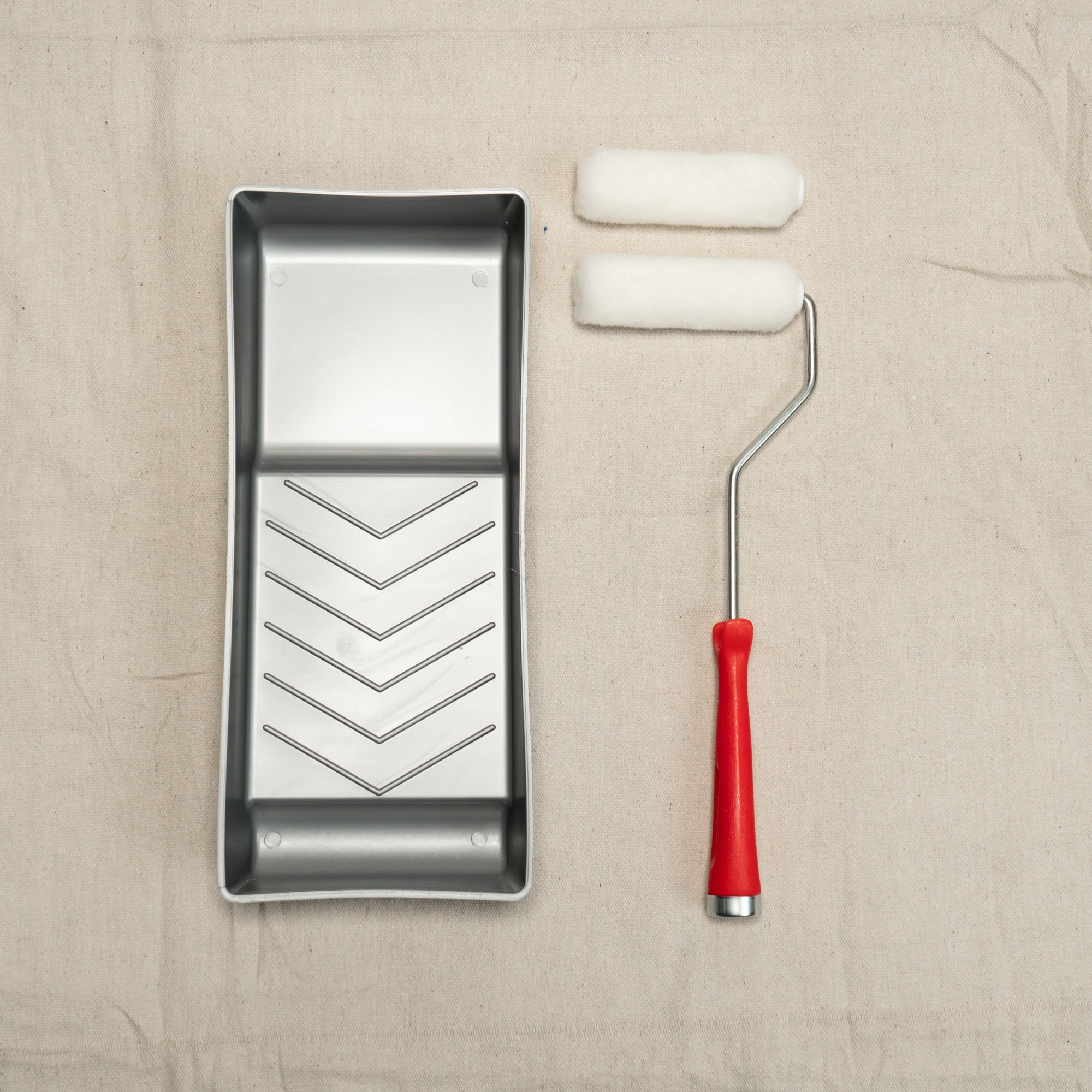 Glidden 4 Piece Woven Plus Paint Roller Mini Kit with Tray