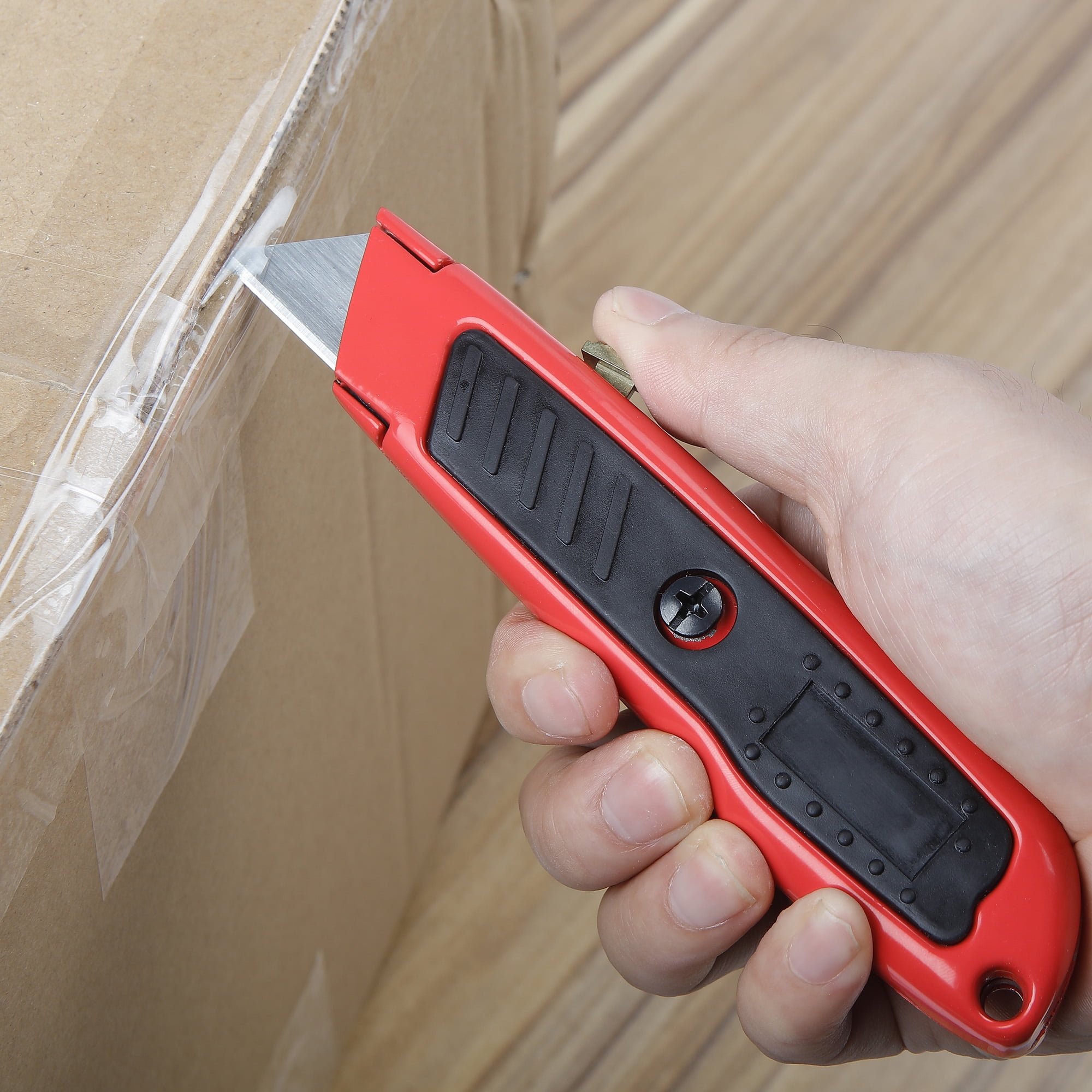 Hyper Tough Retractable Utility Knife with 5 Replaceable Blades