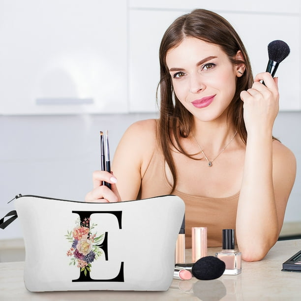 Fiudx Bolsa de Maquillaje Floral, Neceser con Letras Personalizadas, Elegante Organizador de Viaje, Regalo Ideal para Mujeres, Uso Diario, Ideal para Amigas y Damas de Honor.