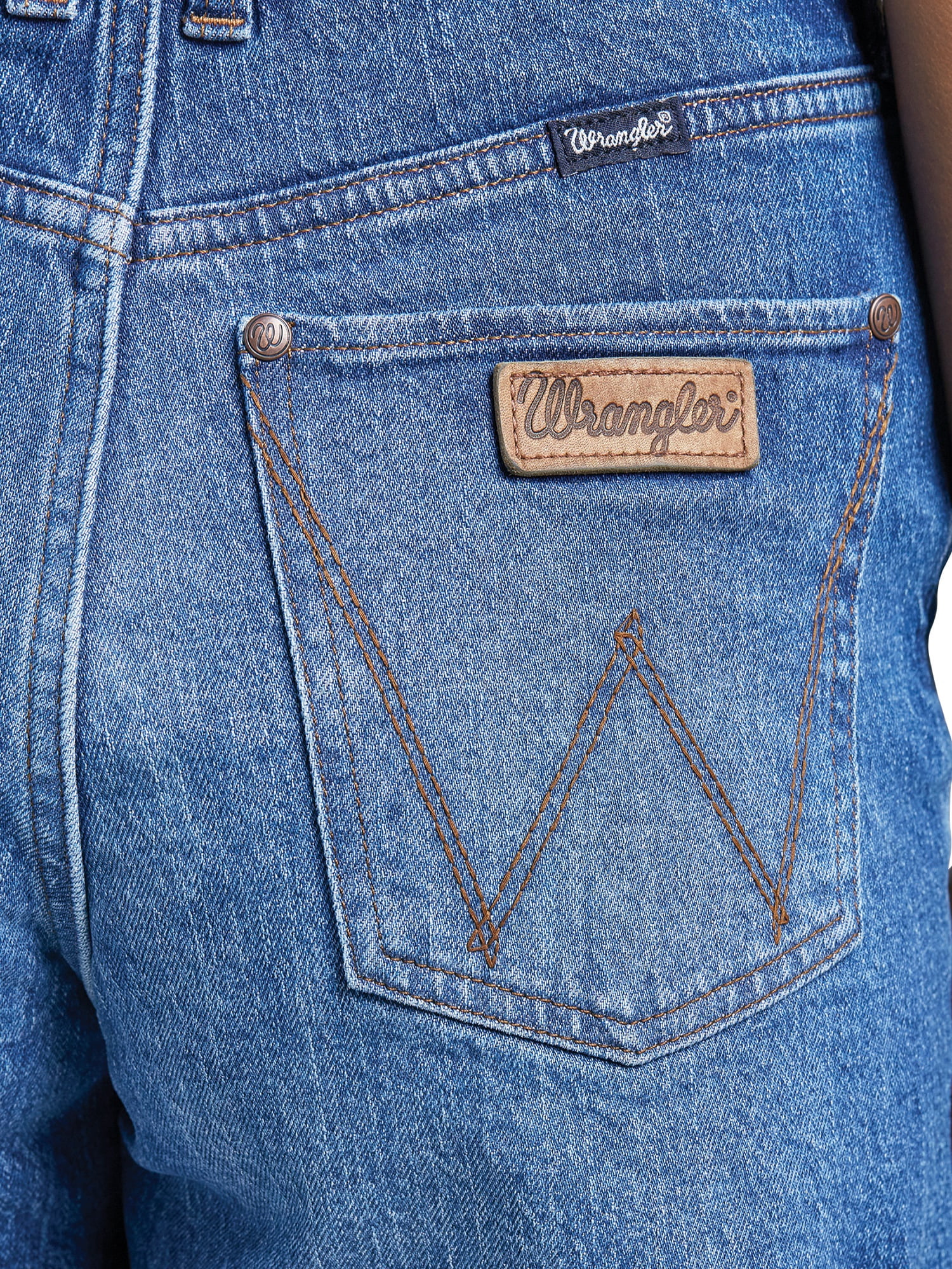 Wrangler® Women's Retro High Rise Bailey Short