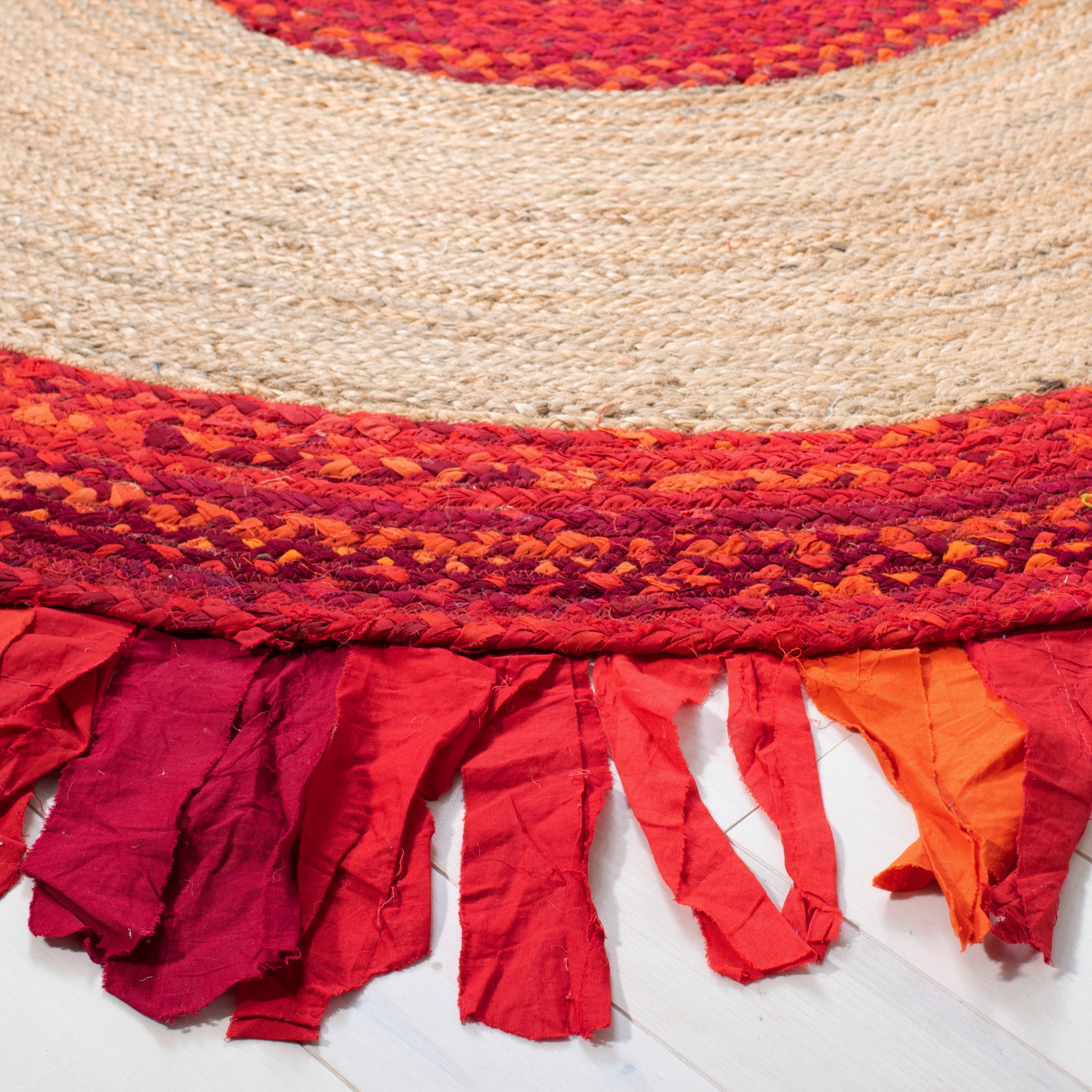SAFAVIEH Cape Cod Susan Striped Area Rug, Red/Natural, 4' x 4' Round