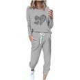 thumbnail image 1 of Pisexur Ensembles 2 Pcs pour Femmes Automne Tendance Imprimé Cœur Chandails en Molleton Col Rond Pantalons Jogger Survêtements Femmes Tenues 2 Pcs Décontractées Surdimensionnées pour Entraînement Voyage Vacances, 1 of 4