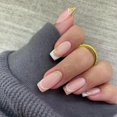 thumbnail image 2 of 24 piezas de uñas postizas cortas cuadradas blancas, uñas francesas con purpurina, 2 of 5